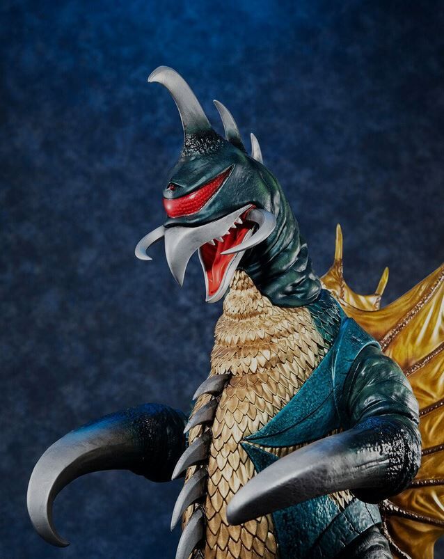 Gojira vs. Gigan - Gigan - UA Monsters (MegaHouse) photo 6