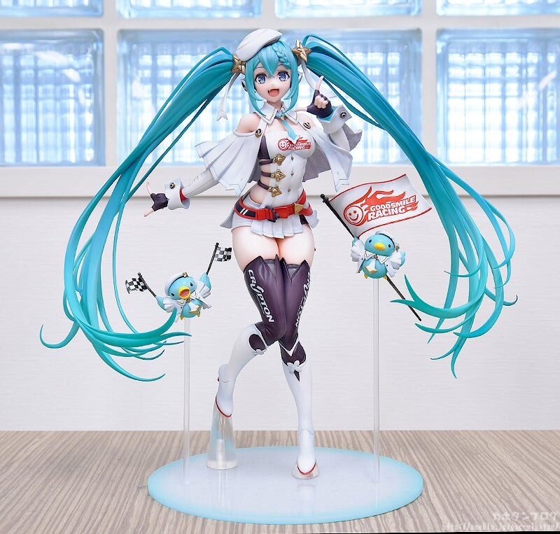 Good Smile Racing - Hatsune Miku - 1/7 - Racing 2023 Ver. (Good Smile Company) photo 4