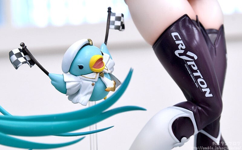 Good Smile Racing - Hatsune Miku - 1/7 - Racing 2023 Ver. (Good Smile Company) photo 15