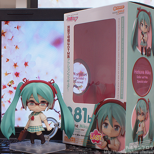 Vocaloid - Hatsune Miku - Good Smile Kuji - Good Smile Kuji "Hatsune Miku 2014 Spring Ver." - Nendoroid  (#381b) - School Uniform ver., Special Color (Good Smile Company) photo 5