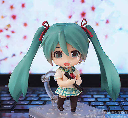 Vocaloid - Hatsune Miku - Good Smile Kuji - Good Smile Kuji "Hatsune Miku 2014 Spring Ver." - Nendoroid  (#381b) - School Uniform ver., Special Color (Good Smile Company) photo 8