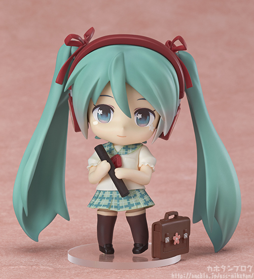 Vocaloid - Hatsune Miku - Good Smile Kuji - Good Smile Kuji "Hatsune Miku 2014 Spring Ver." - Nendoroid  (#381b) - School Uniform ver., Special Color (Good Smile Company) photo 10