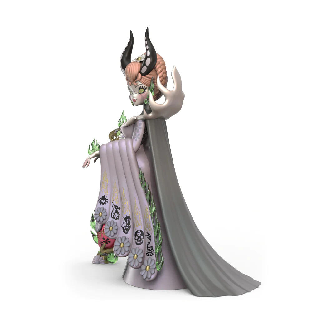 Original - Witch Queen (Kidrobot) photo 5