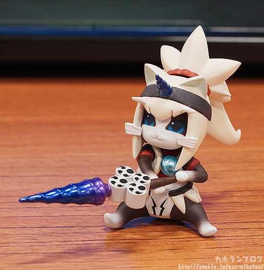 Monster Hunter 4 - Hunter - Otomo Airou - Nendoroid  (#377) - Female - Kirin Edition (Good Smile Company) photo 2