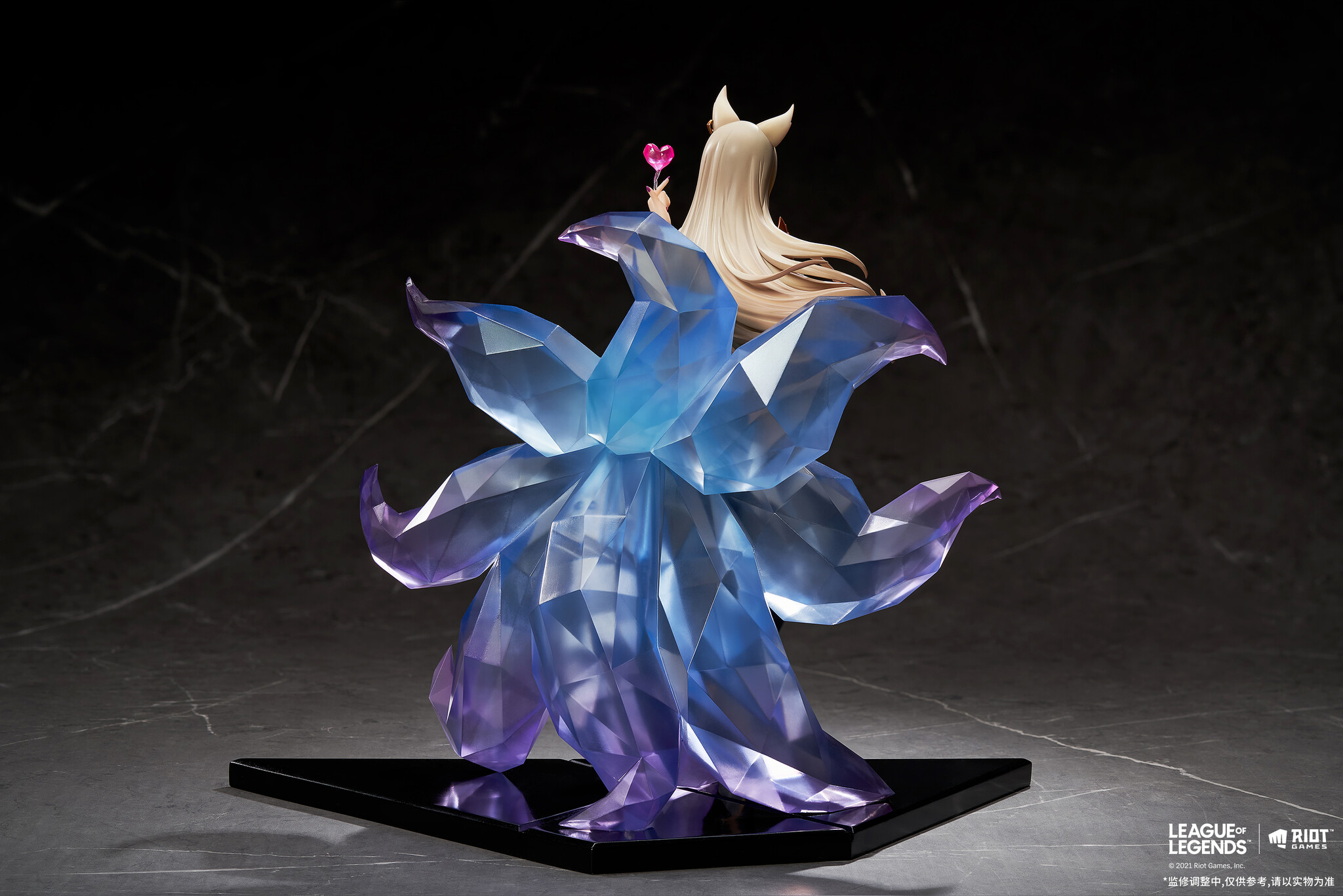 League of Legends - Ahri - 1/7 - K/DA (Apex Innovation) photo 8