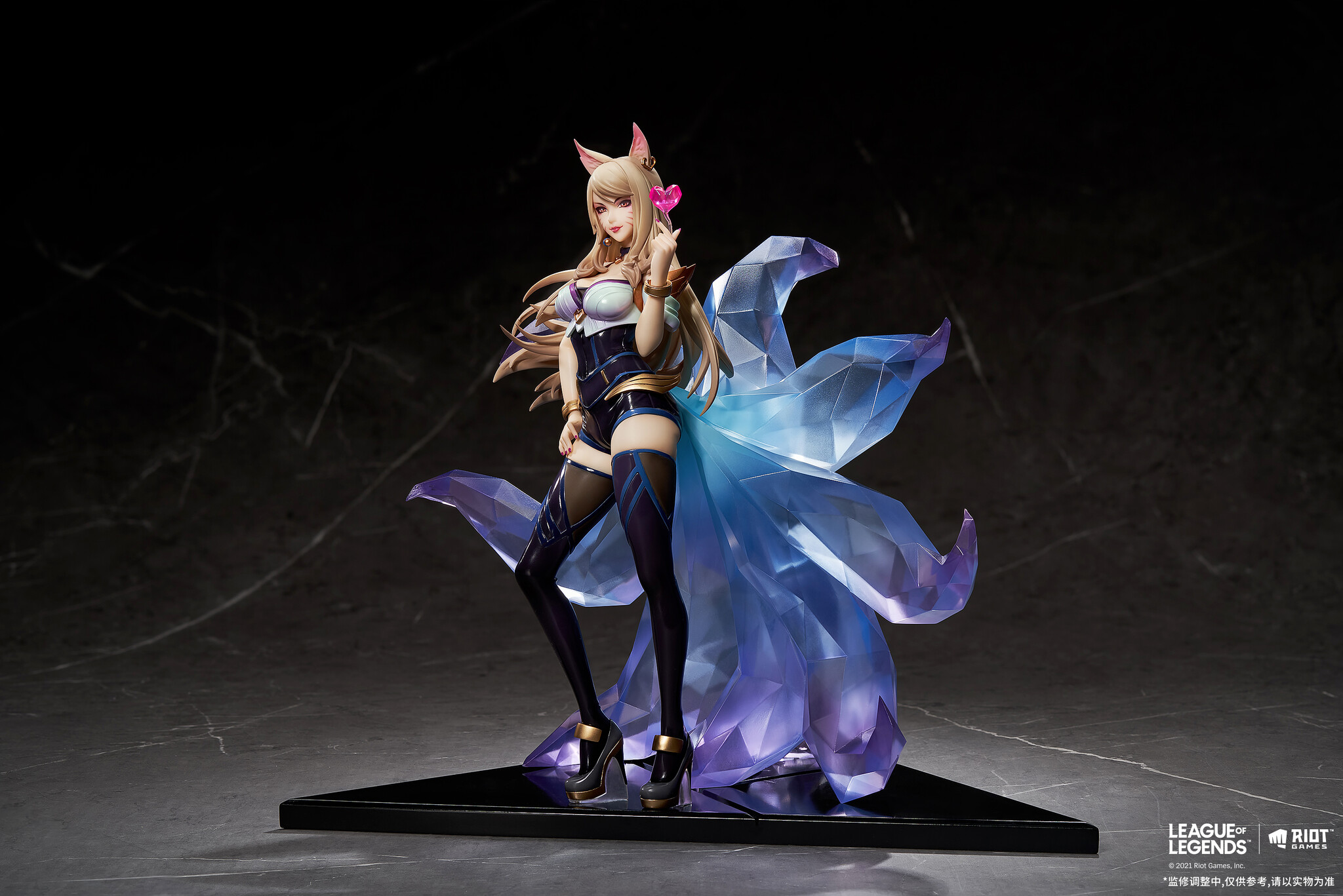 League of Legends - Ahri - 1/7 - K/DA (Apex Innovation) photo 10