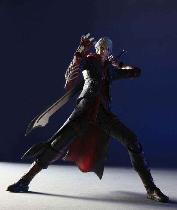 Devil May Cry 4 - Nero - Play Arts Kai (Square Enix) photo 4