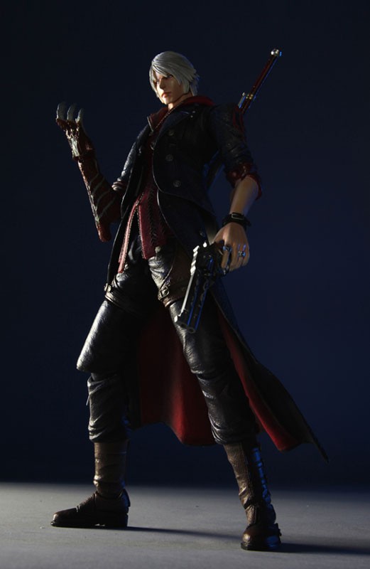 Devil May Cry 4 - Nero - Play Arts Kai (Square Enix) photo 7