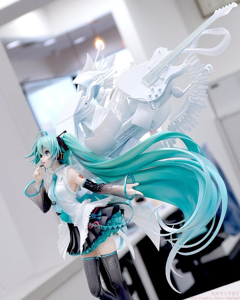Vocaloid - Hatsune Miku - 1/7 - Happy 16th Birthday Ver. (Good Smile Company) photo 6