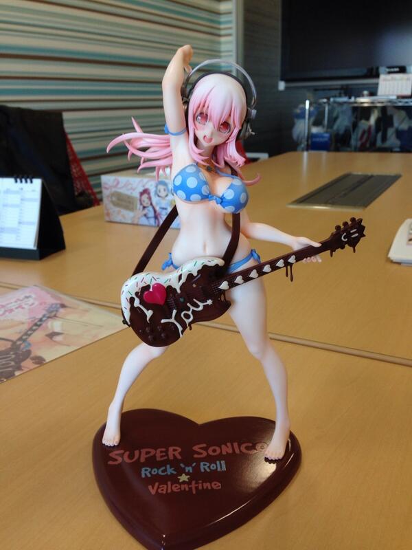 SoniComi (Super Sonico) - Sonico - 1/6 - Rock 'n' Roll Valentine (Sentinel, Wing) photo 7