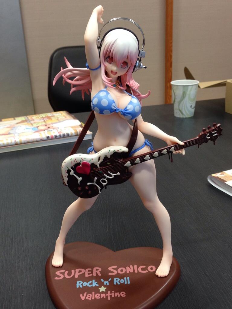 SoniComi (Super Sonico) - Sonico - 1/6 - Rock 'n' Roll Valentine (Sentinel, Wing) photo 32