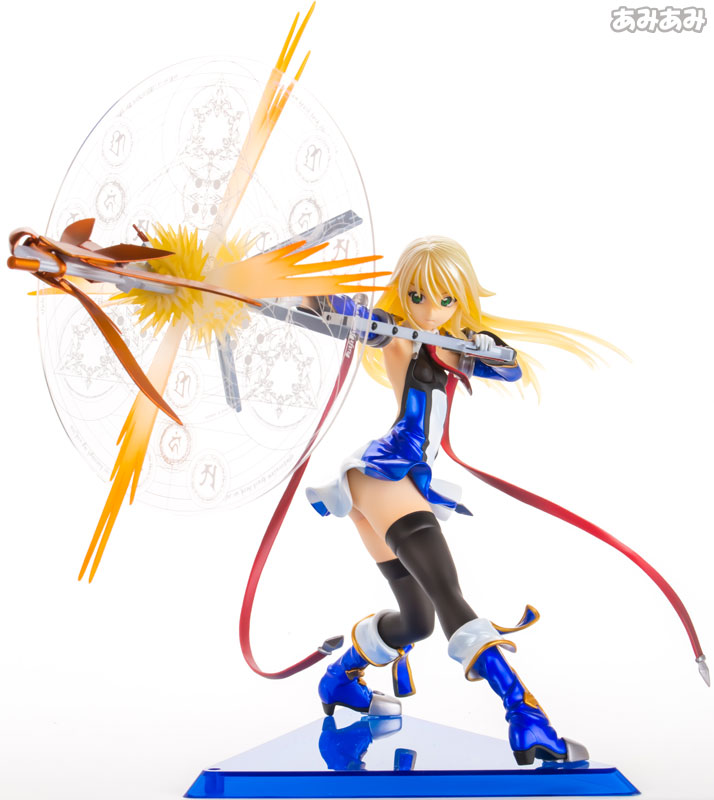 BlazBlue: Calamity Trigger - Queen's Gate - Noel Vermillion - 1/8 - Distortion Drive Mode (Amakuni, Hobby Japan) photo 5