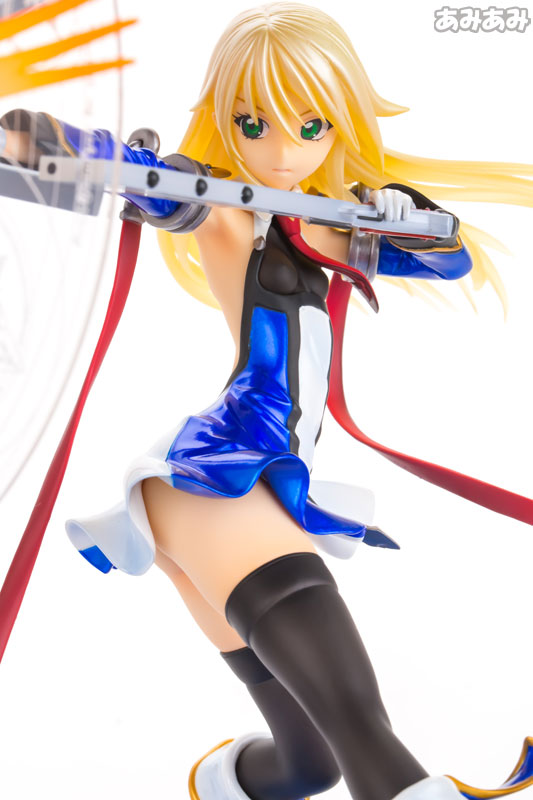BlazBlue: Calamity Trigger - Queen's Gate - Noel Vermillion - 1/8 - Distortion Drive Mode (Amakuni, Hobby Japan) photo 12