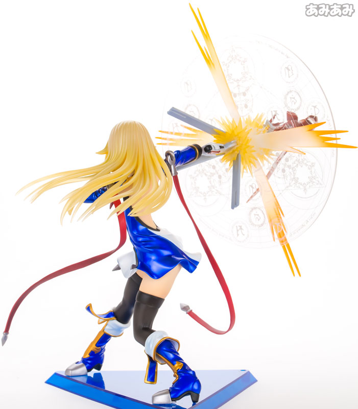 BlazBlue: Calamity Trigger - Queen's Gate - Noel Vermillion - 1/8 - Distortion Drive Mode (Amakuni, Hobby Japan) photo 15