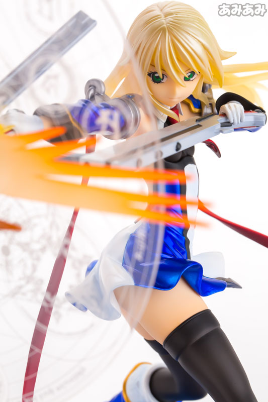 BlazBlue: Calamity Trigger - Queen's Gate - Noel Vermillion - 1/8 - Distortion Drive Mode (Amakuni, Hobby Japan) photo 21
