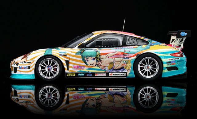 Good Smile Racing - Vocaloid - Hatsune Miku - Itasha - 2010 Hatsune Miku GOOD SMILE Racing Porsche 911 GT3 R - 1/43 - Porsche 997 GT3 R - 2010 Season (Fujimi) photo 5