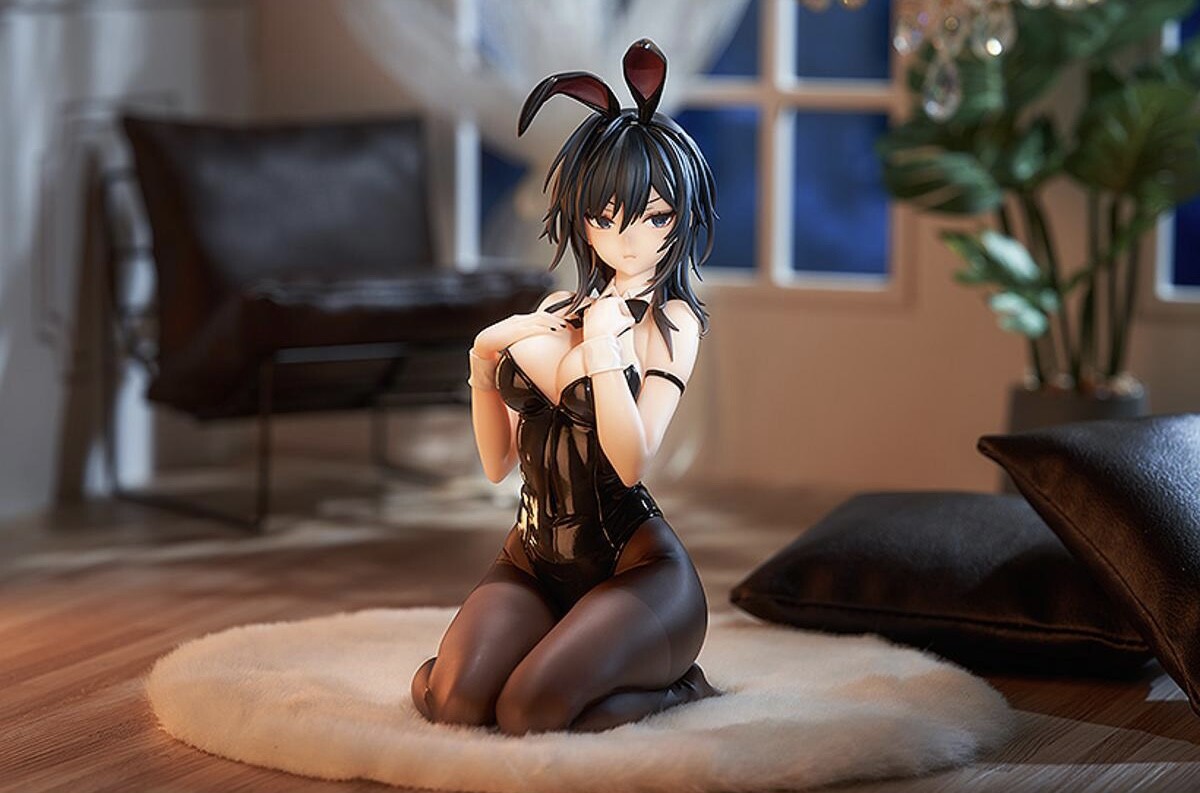 Original - Yokoyama Ishimi - 1/7 - Black Bunny Ver. (Luminous Box) photo 2