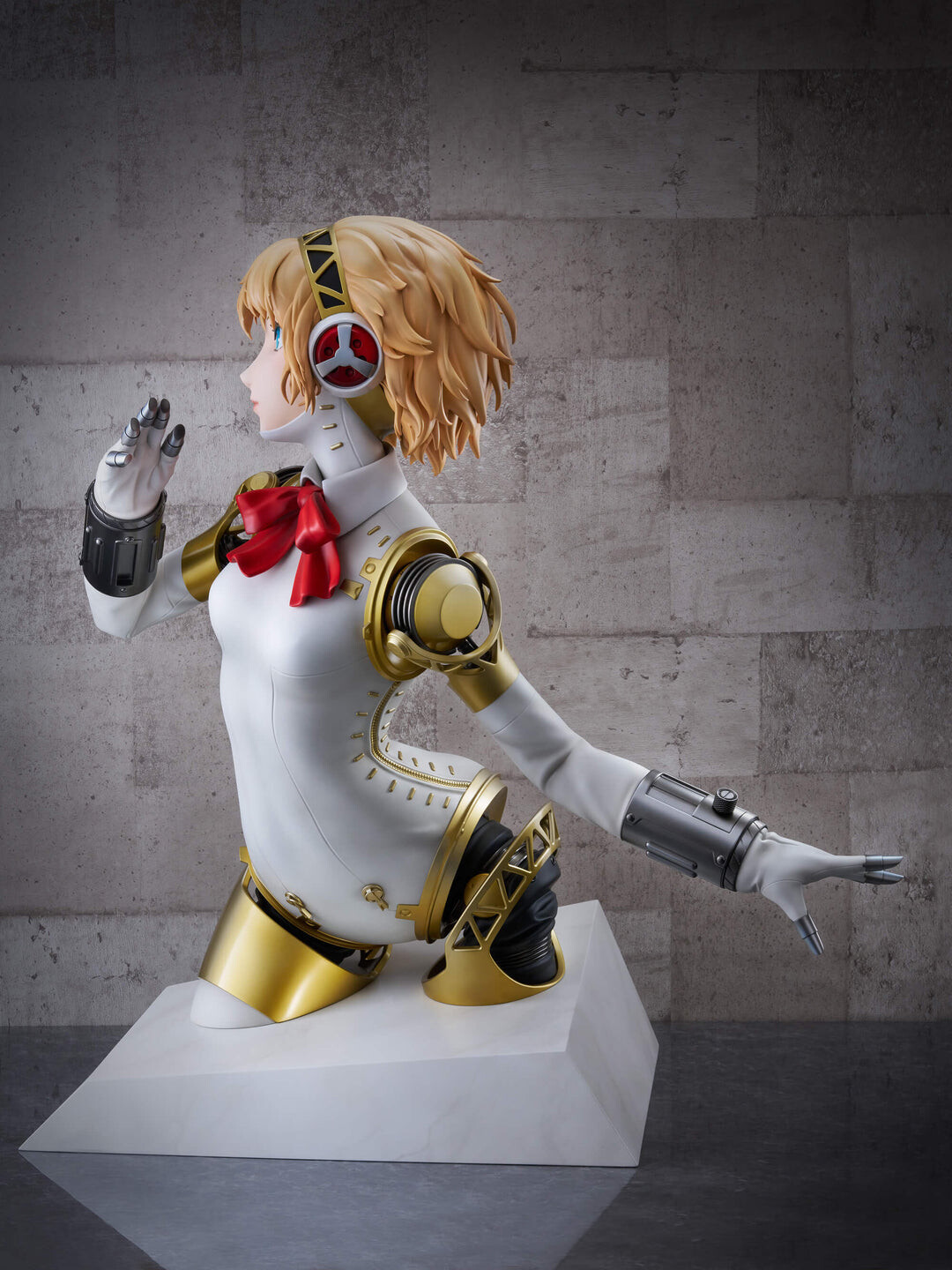 Persona 3 - Aegis - Bust - F:Nex - 1/1 (FuRyu) photo 8