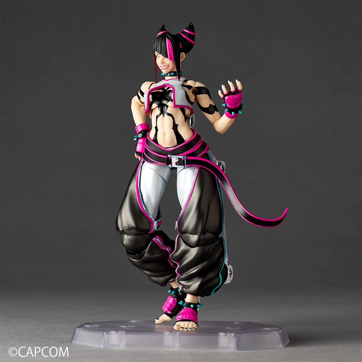 Street Fighter 6 - Han Juri - Amazing Yamaguchi - Revoltech  (NR065) (Kaiyodo) photo 2