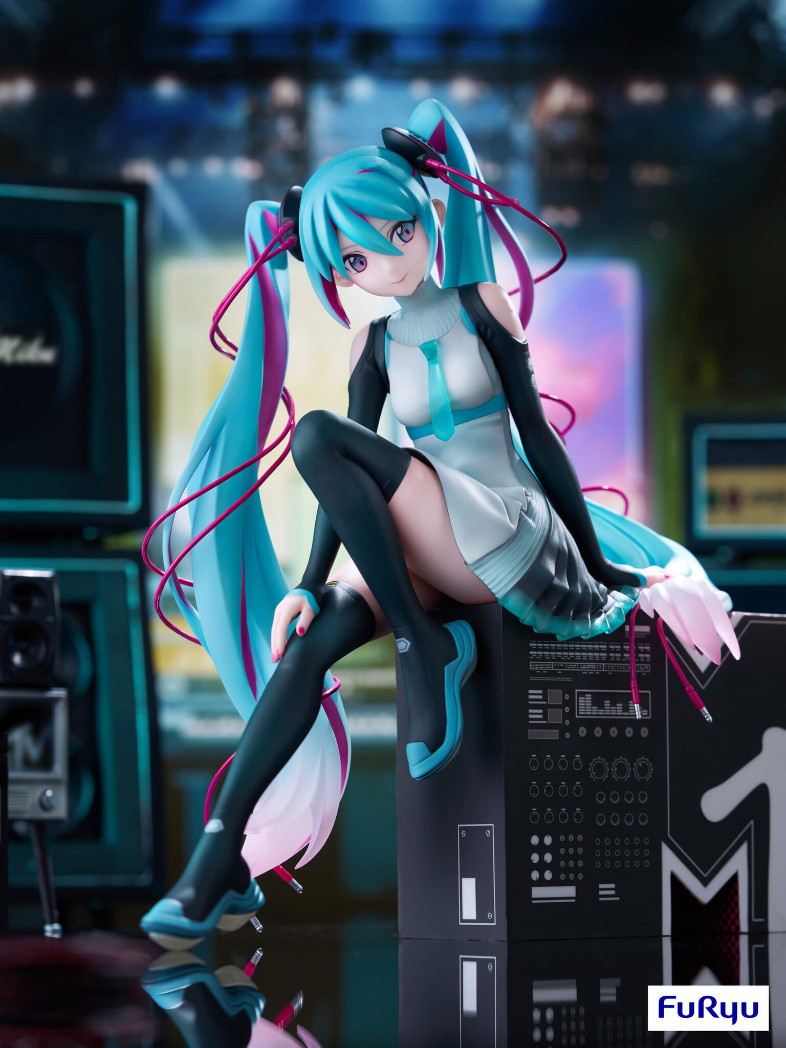 Vocaloid - Hatsune Miku - F:Nex - MTV x Hatsune Miku - 1/7 (FuRyu) photo 2
