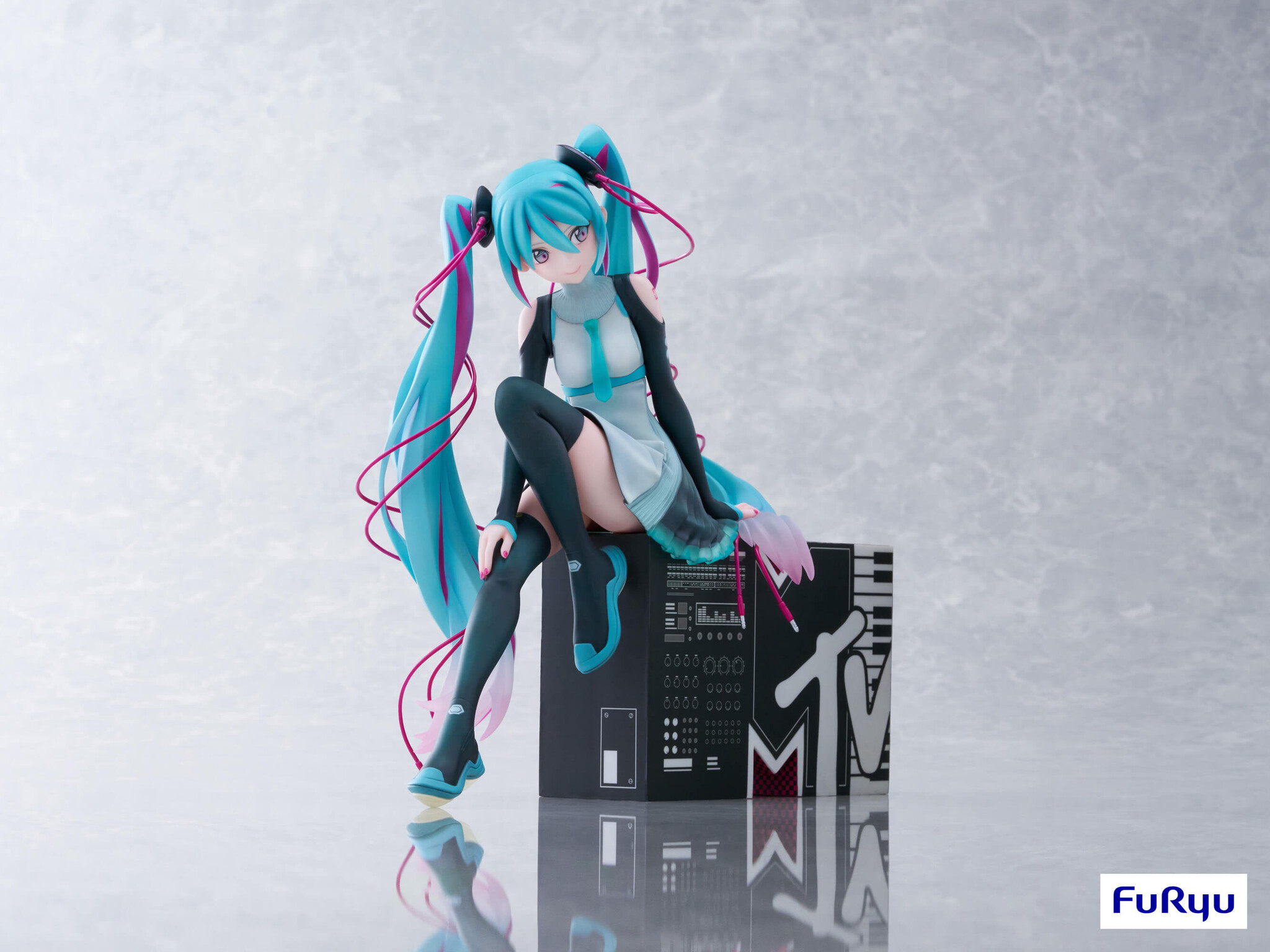Vocaloid - Hatsune Miku - F:Nex - MTV x Hatsune Miku - 1/7 (FuRyu) photo 7