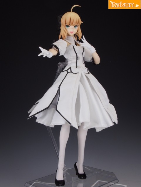Fate/Stay Night - Altria Pendragon - Real Action Heroes (#669) - 1/6 - Saber Lily (Medicom Toy)