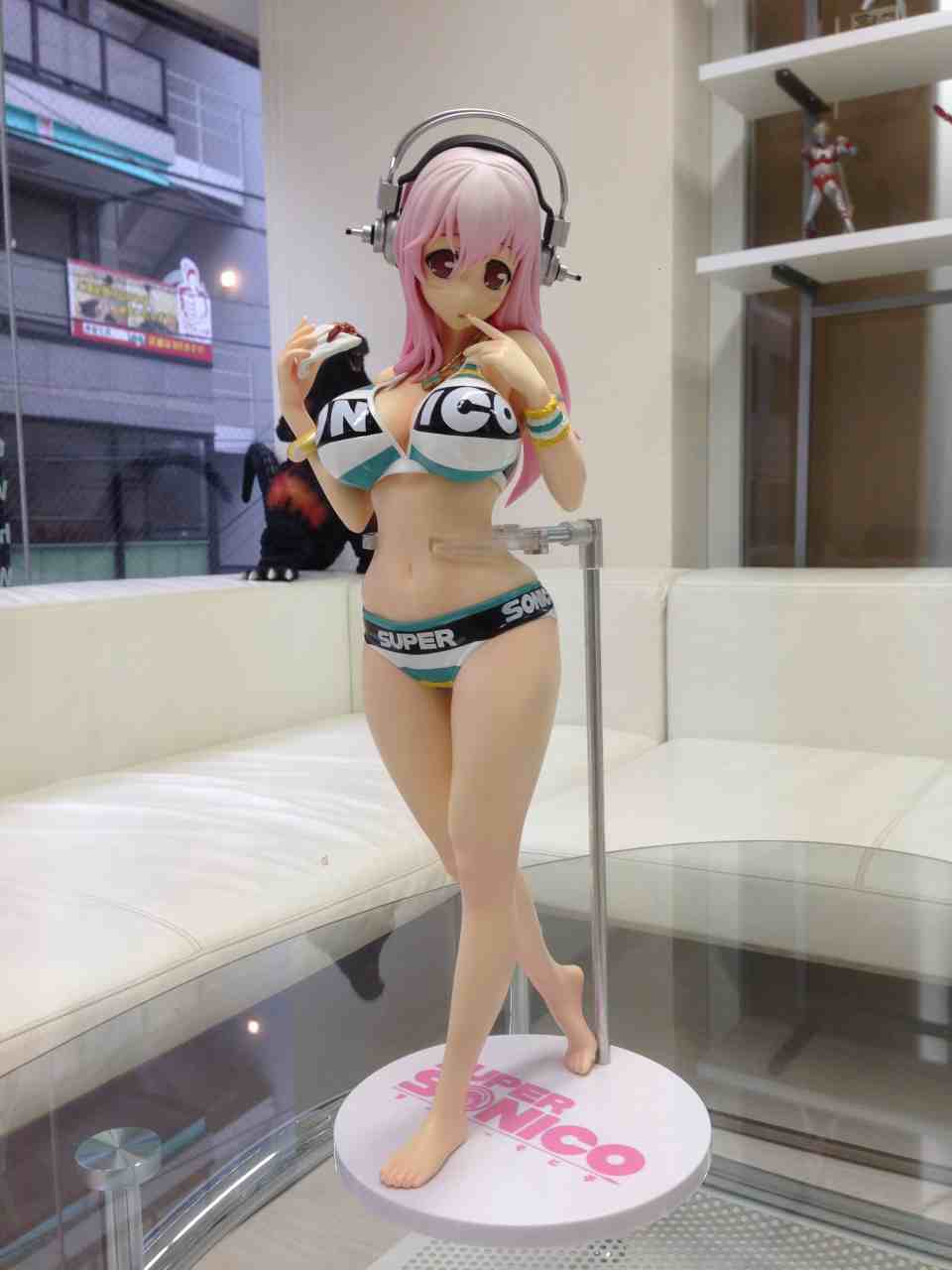 SoniComi (Super Sonico) - Sonico - Gigantic Series - Swimsuit ver. (X-Plus) photo 5
