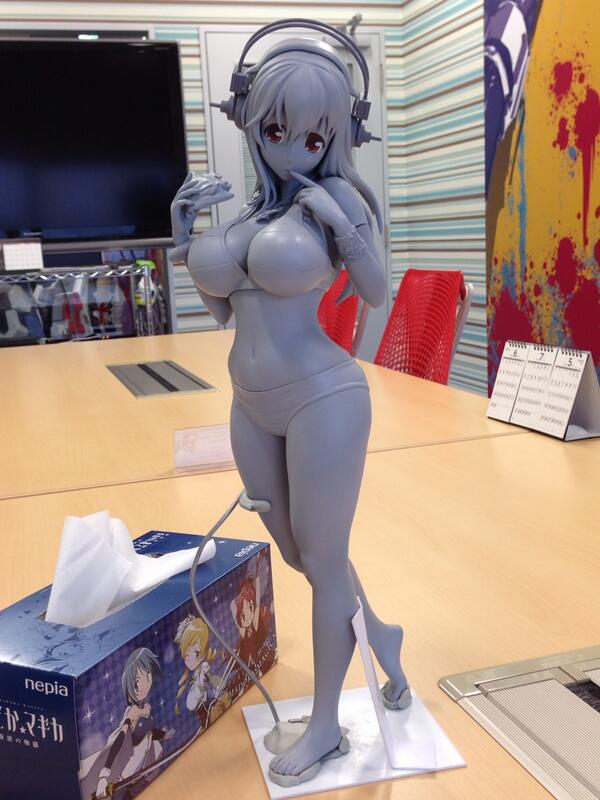 SoniComi (Super Sonico) - Sonico - Gigantic Series - Swimsuit ver. (X-Plus) photo 8