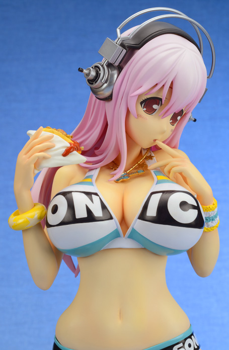 SoniComi (Super Sonico) - Sonico - Gigantic Series - Swimsuit ver. (X-Plus) photo 13