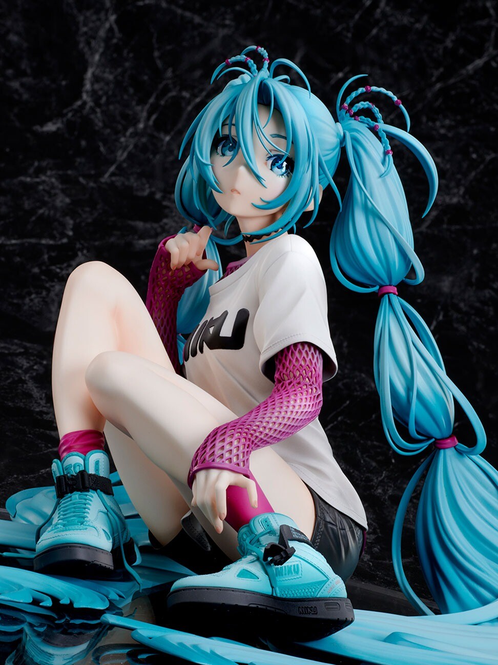 Vocaloid - Hatsune Miku - 1/4 - The Latest Street Style "Cute", Tokyo Figure Limited Edition (Stronger, Tokyo Figure)
