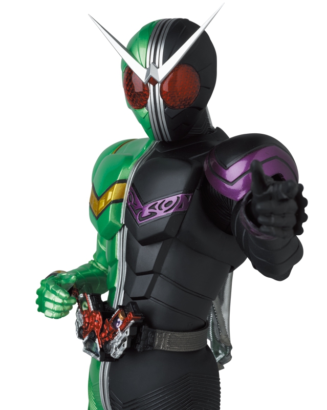 Kamen Rider W - Kamen Rider Double Cyclone Joker - Real Action Heroes (#678) - 1/6 - Cyclone Joker, Ver.2.0 (Medicom Toy)