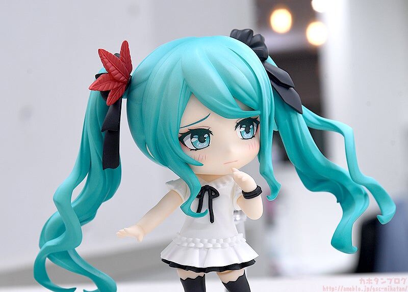 Vocaloid - Hatsune Miku - Nendoroid (#2430) - World is Mine 2024 Ver. (Good Smile Company) photo 16
