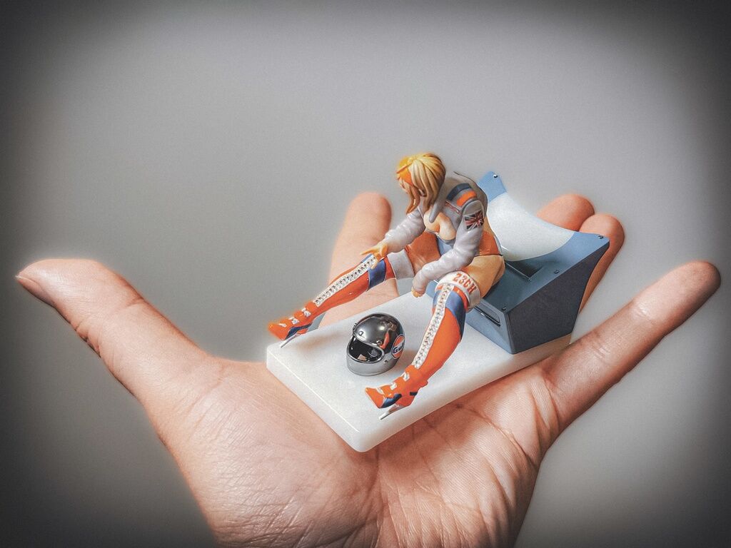 Original - Racing Girl - 1/18 (Futene-tai) photo 2