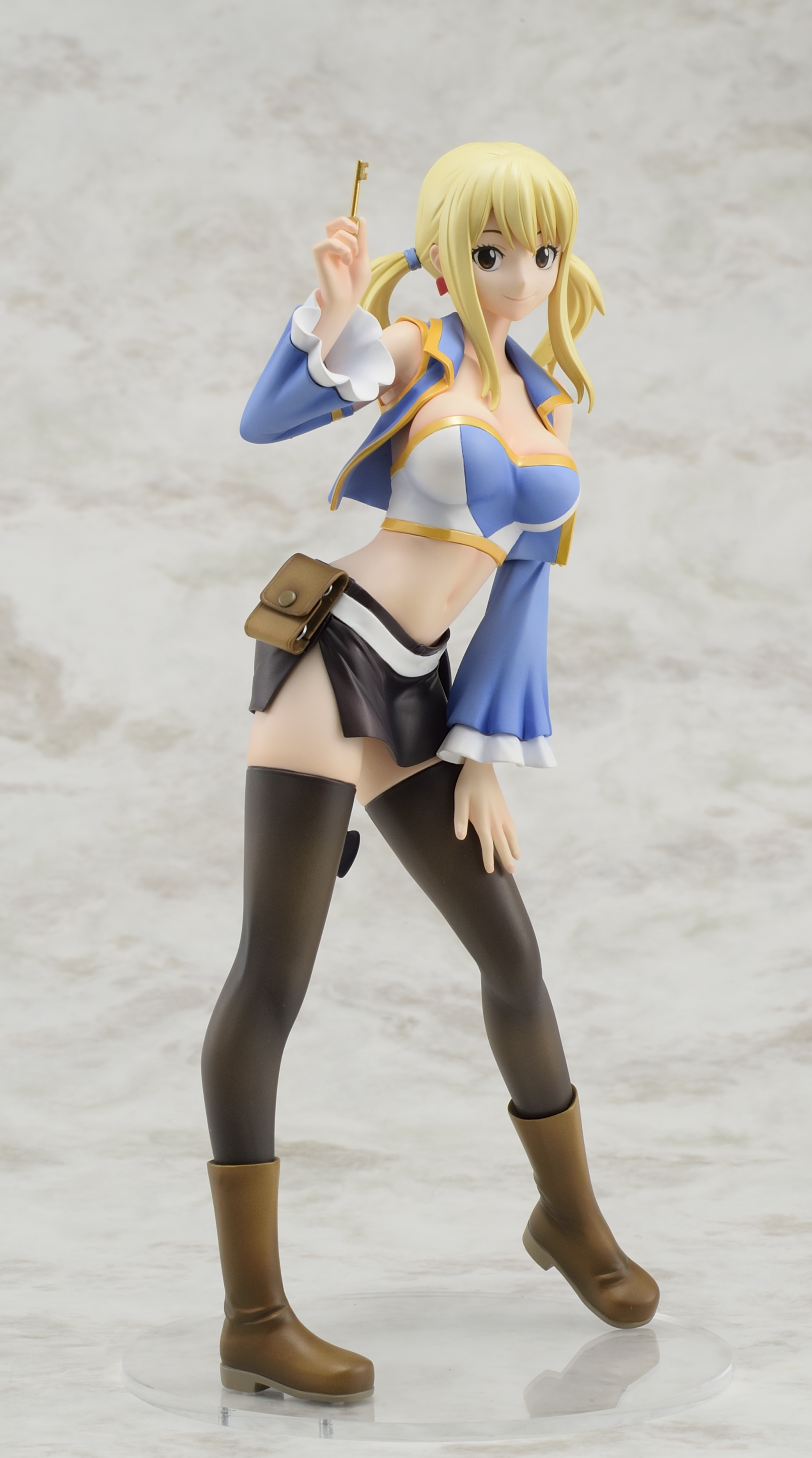 Fairy Tail - Lucy Heartfilia - 1/8 (Amakuni, Hobby Japan) photo 2