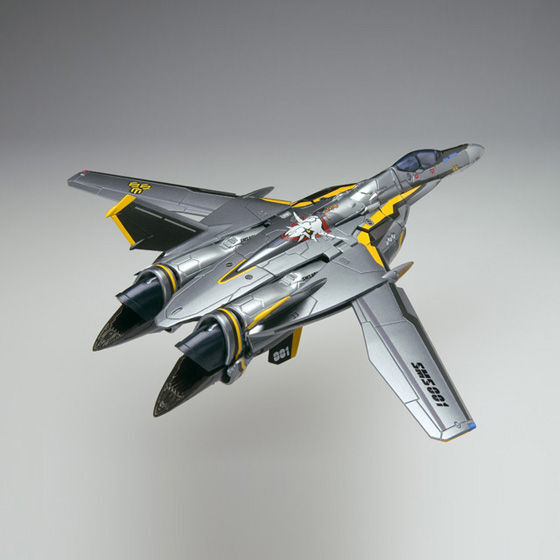 Macross Frontier - Ozma Lee's VF-25S Messiah Valkyrie - VF100's - VF100's FighterSpecial - 1/144 (Bandai) photo 2