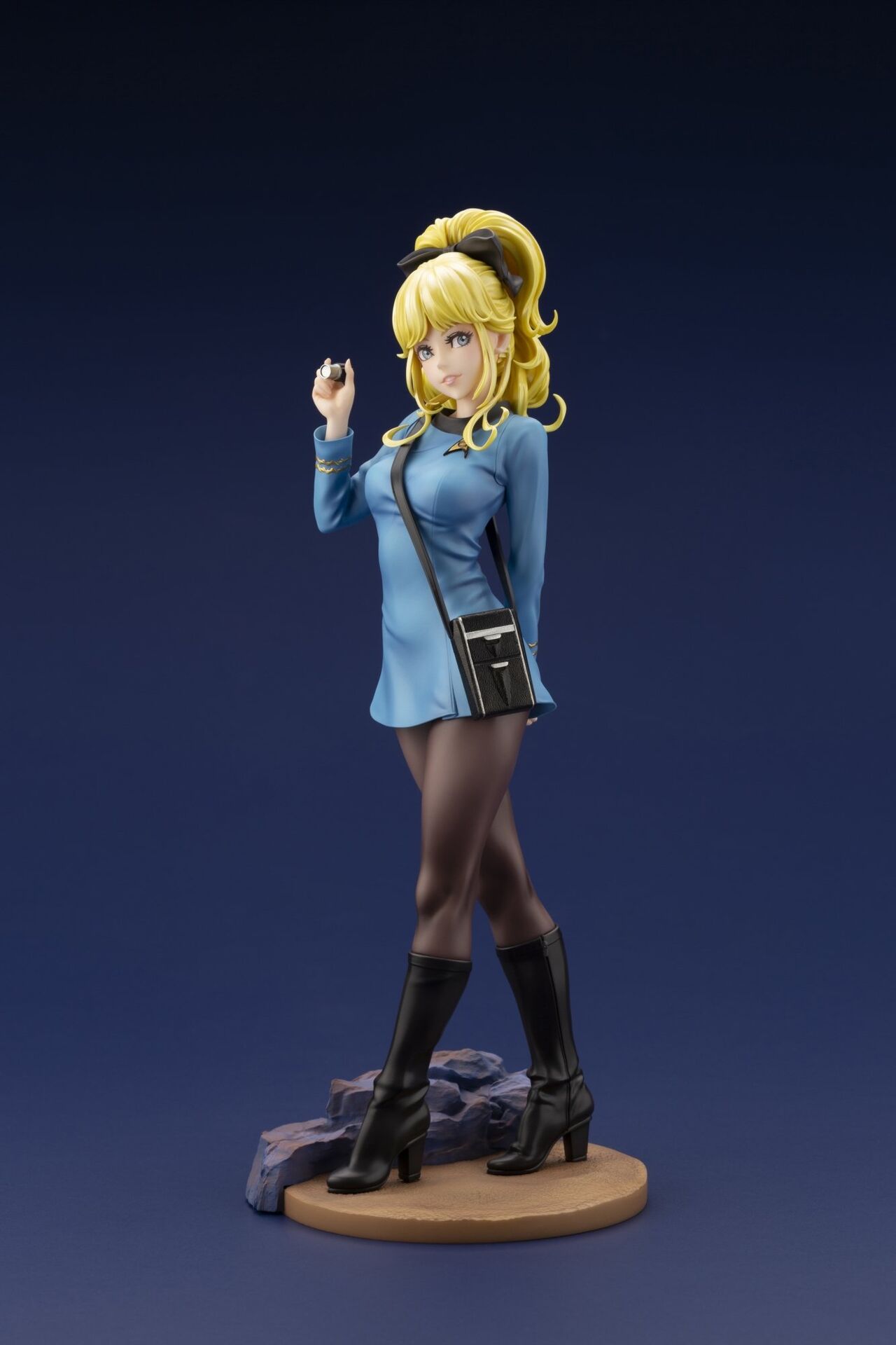 Star Trek - Star Trek: The Original Series - Bishoujo Statue - Medical Officer - 1/7 - Limited Edition (Kotobukiya) photo 3