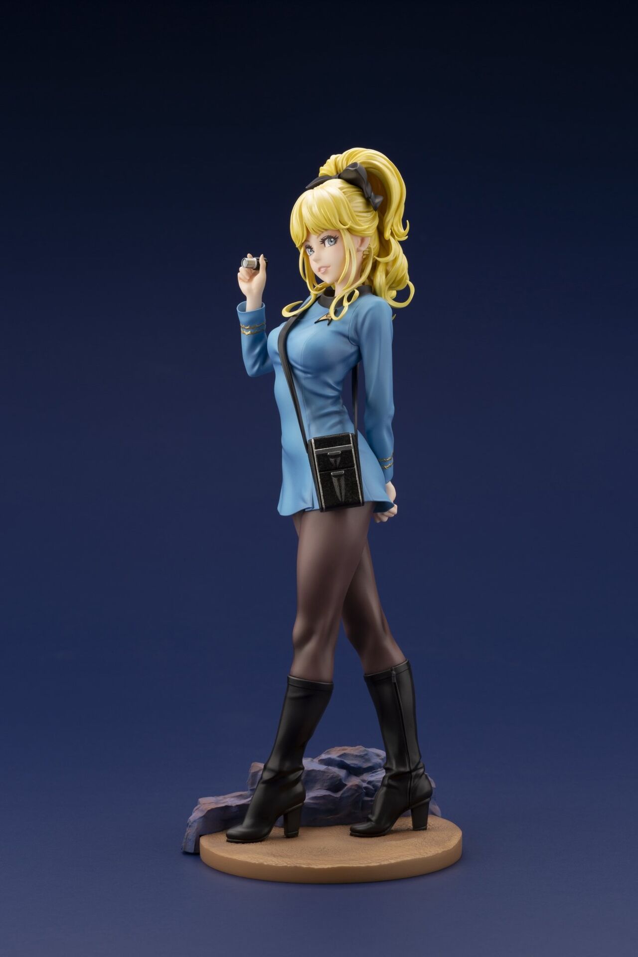 Star Trek - Star Trek: The Original Series - Bishoujo Statue - Medical Officer - 1/7 - Limited Edition (Kotobukiya) photo 5