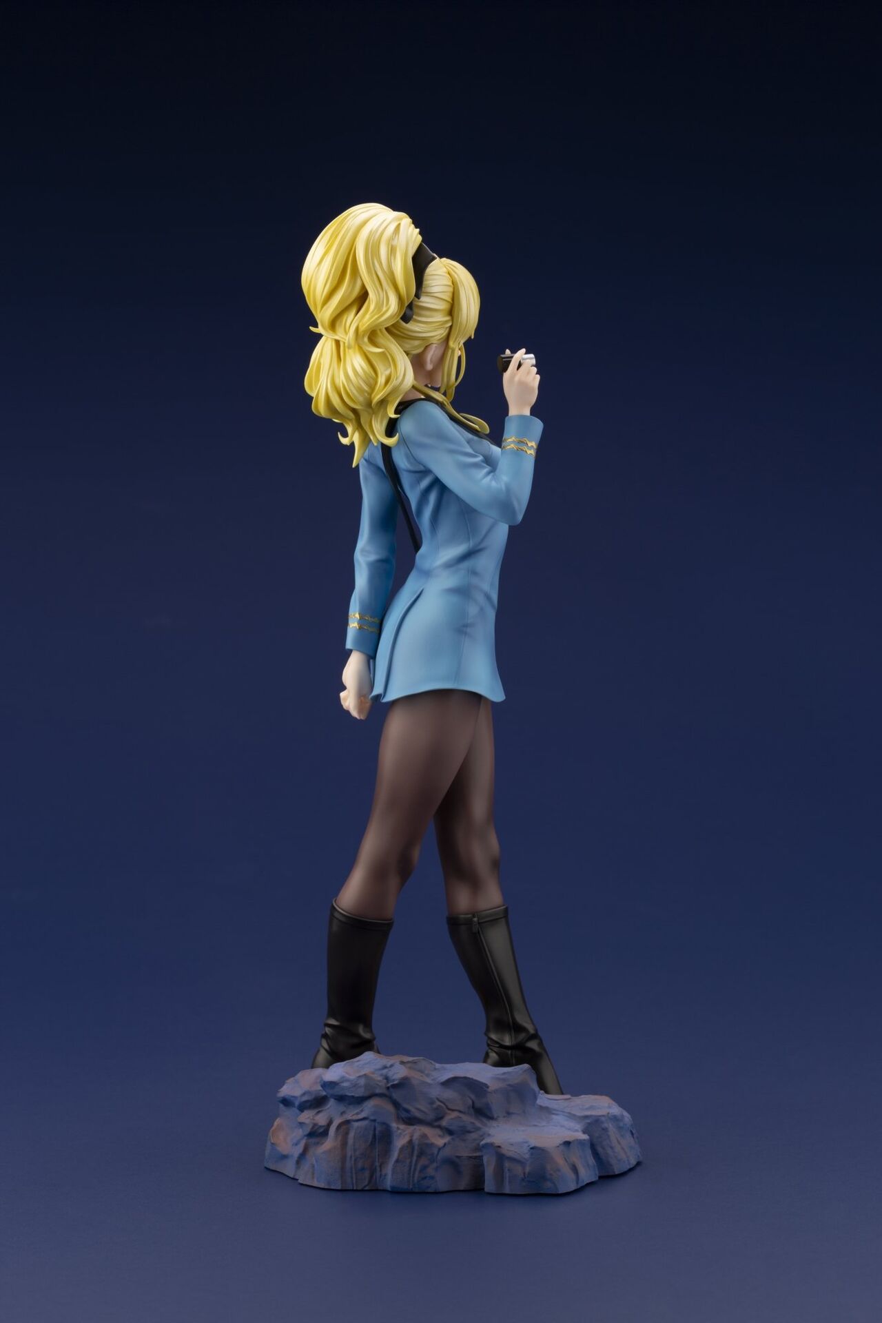 Star Trek - Star Trek: The Original Series - Bishoujo Statue - Medical Officer - 1/7 - Limited Edition (Kotobukiya) photo 9