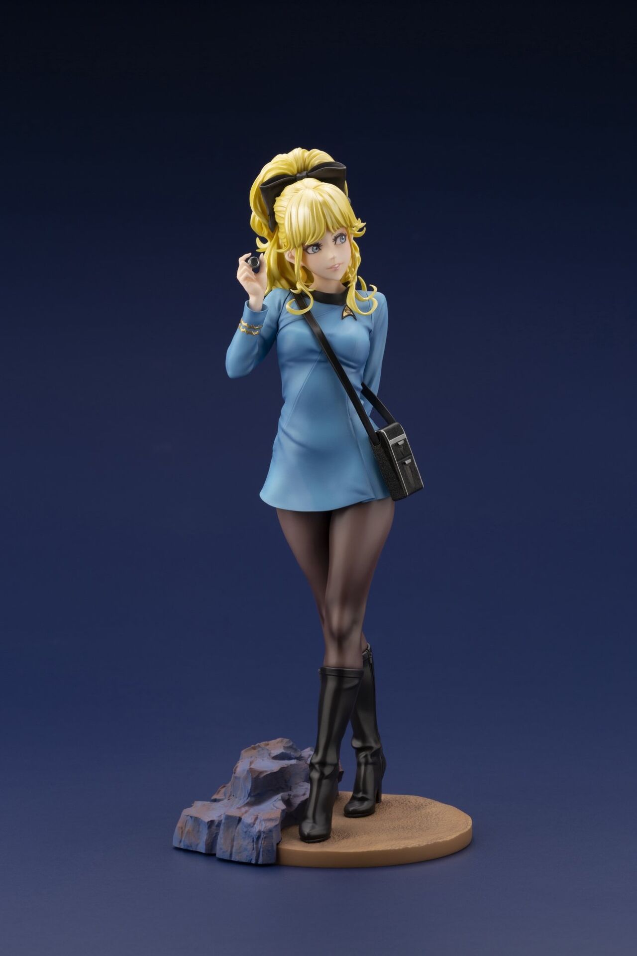 Star Trek - Star Trek: The Original Series - Bishoujo Statue - Medical Officer - 1/7 - Limited Edition (Kotobukiya) photo 10