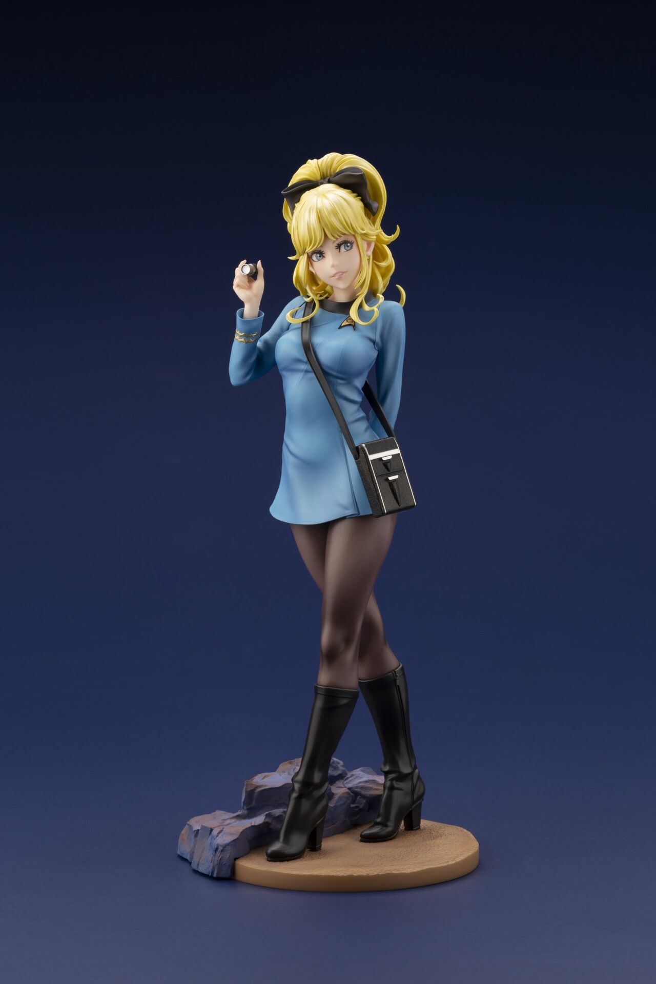 Star Trek - Star Trek: The Original Series - Bishoujo Statue - Medical Officer - 1/7 - Limited Edition (Kotobukiya) photo 11