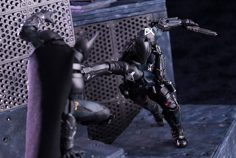 Batman: Arkham Knight - Batman - ARTFX+ - 1/10 (Kotobukiya) photo 3