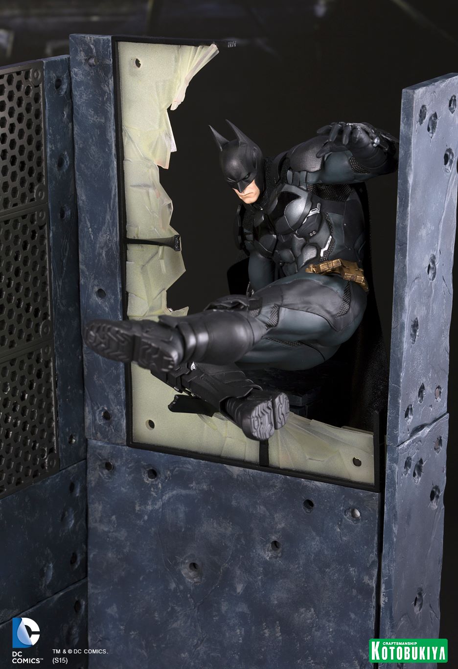 Batman: Arkham Knight - Batman - ARTFX+ - 1/10 (Kotobukiya) photo 19