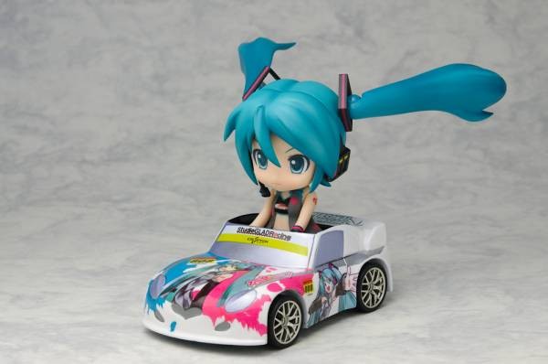 Good Smile Racing - Vocaloid - Hatsune Miku - Nendoroid (#075) - White Ver. Racing Queen (Good Smile Company) photo 3