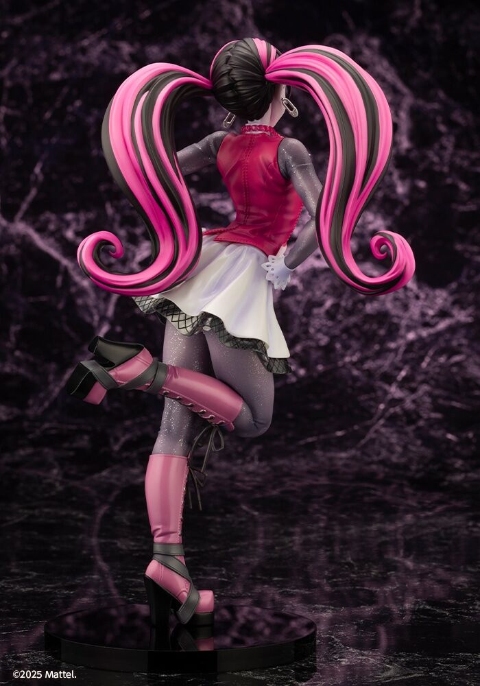 Monster High - Draculaura - Bishoujo Statue - 1/7 (Kotobukiya) photo 13