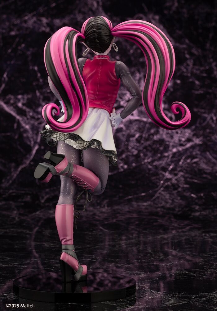 Monster High - Draculaura - Bishoujo Statue - 1/7 (Kotobukiya) photo 7