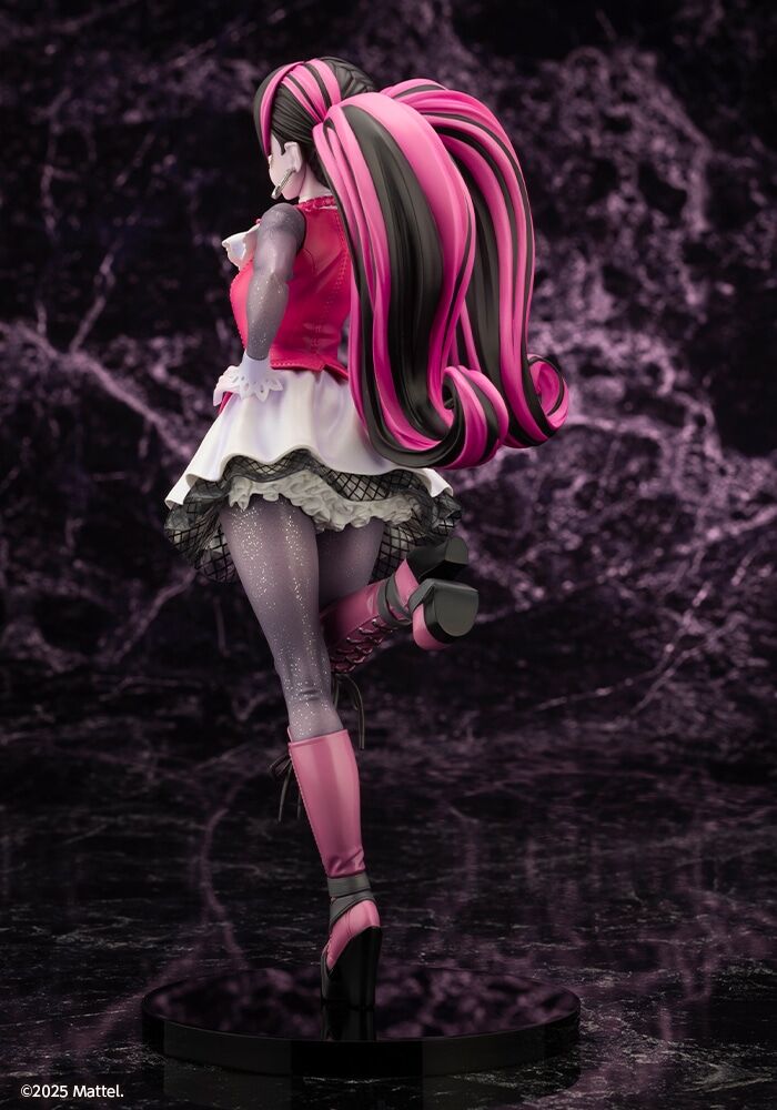 Monster High - Draculaura - Bishoujo Statue - 1/7 (Kotobukiya) photo 9