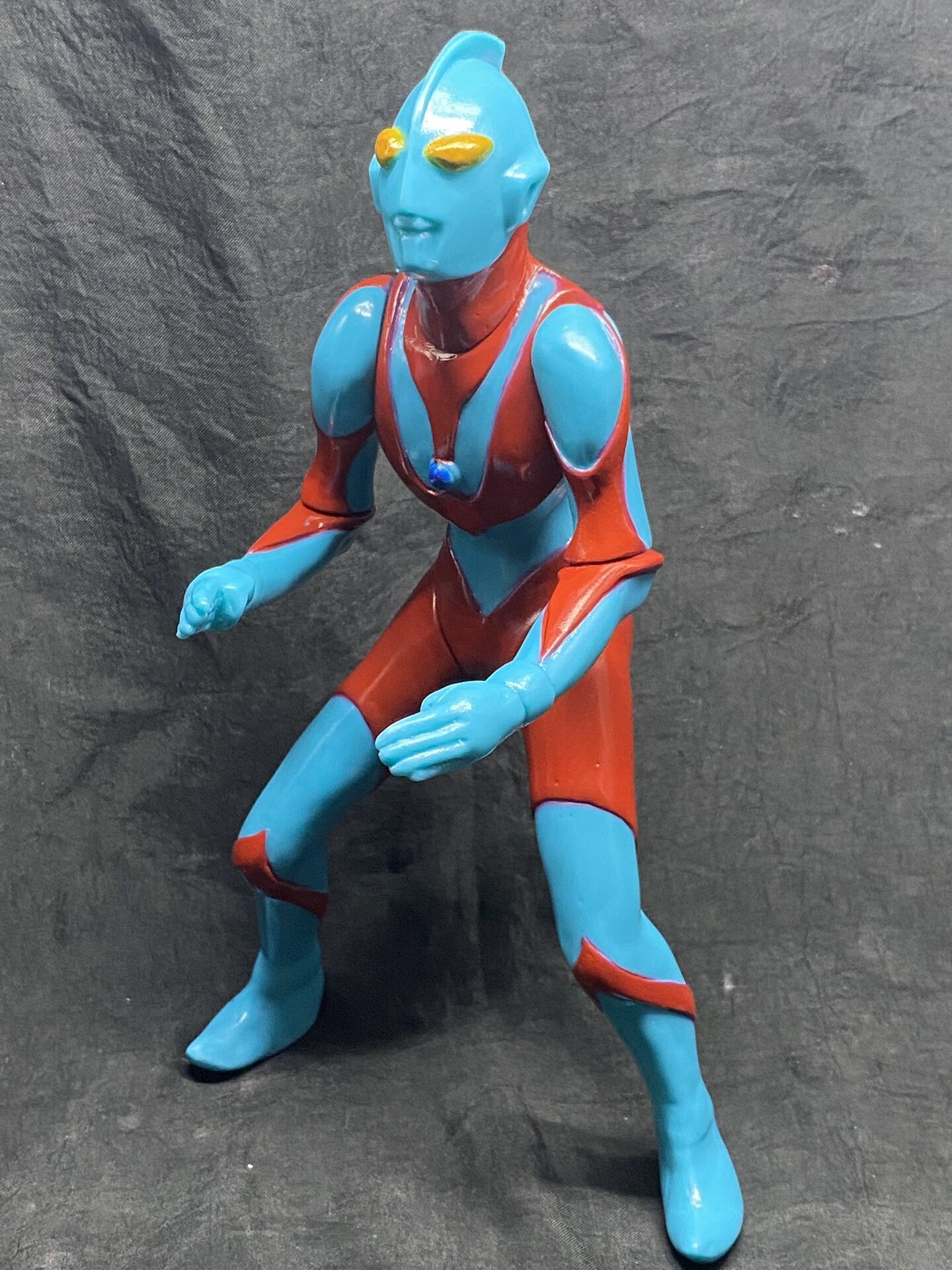 Ultraman - Sofubi Figure - Retro Blue (Hikari Toys) photo 3