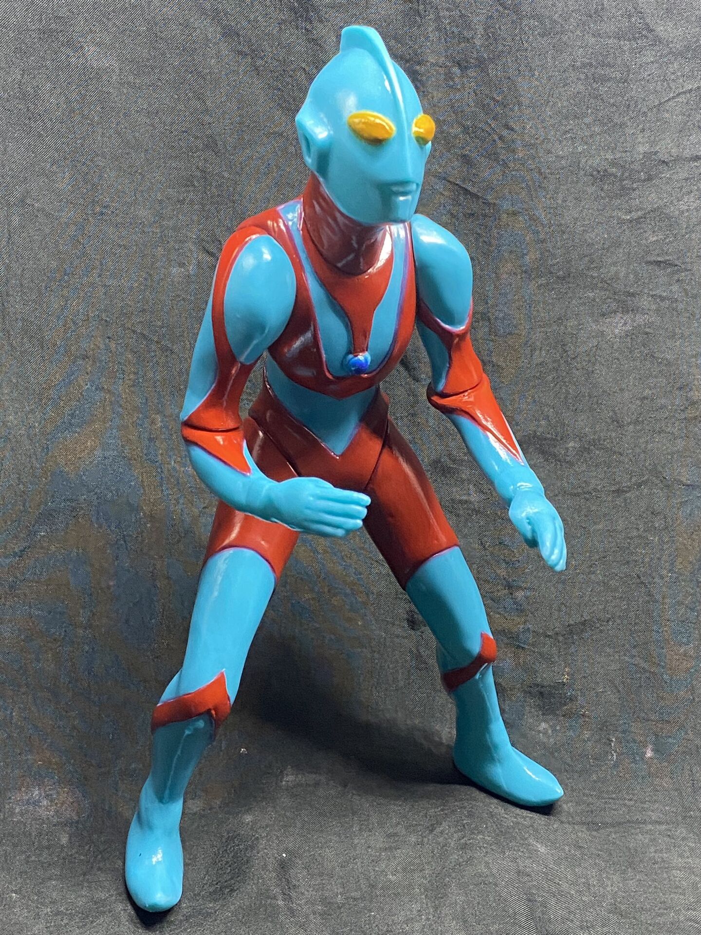 Ultraman - Sofubi Figure - Retro Blue (Hikari Toys) photo 4