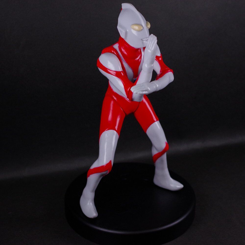 Ultraman - Sofubi Figure (Hikari Toys) photo 10