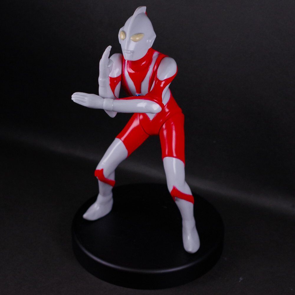 Ultraman - Sofubi Figure (Hikari Toys) photo 12
